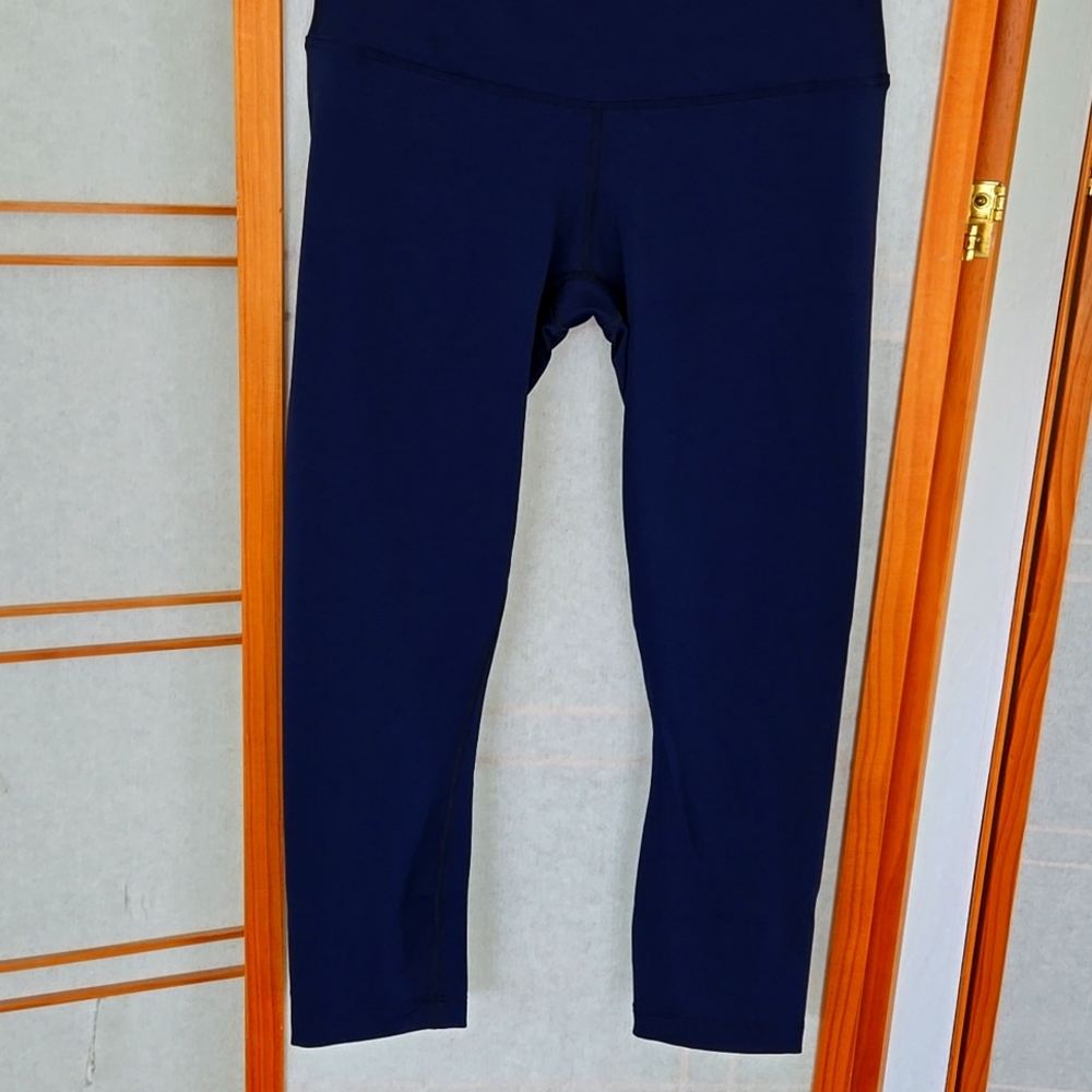 NOBULL Project Navy Blue Capri  Leggings Size Small